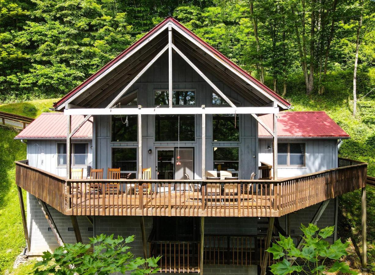 فيلا Wolf Ridge Retreat Swiss المظهر الخارجي الصورة