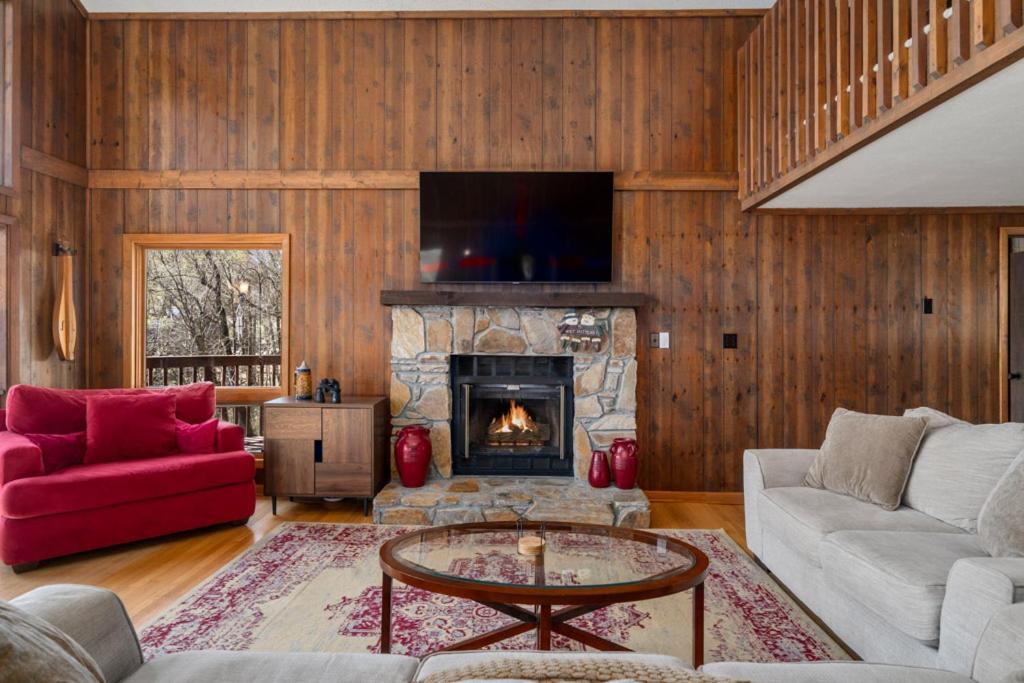 فيلا Wolf Ridge Retreat Swiss المظهر الخارجي الصورة